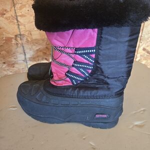 Ranger Kids Pink and Black Snow Boots